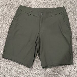 Lululemon Men’s Commission Short 9 inch